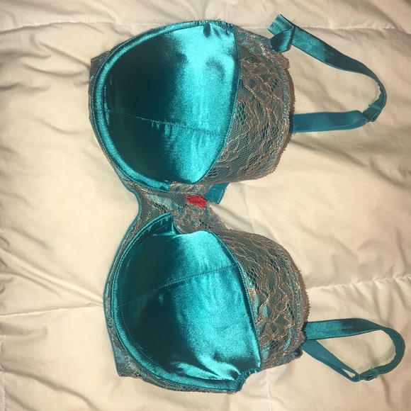 Bra - Picture 1 of 2